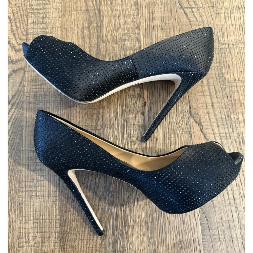 Badgley Mischka Kassidy ll Black Sequin 5 Inch Heel Platform Pumps Size 9